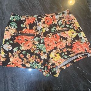 Floral high waisted short shorts